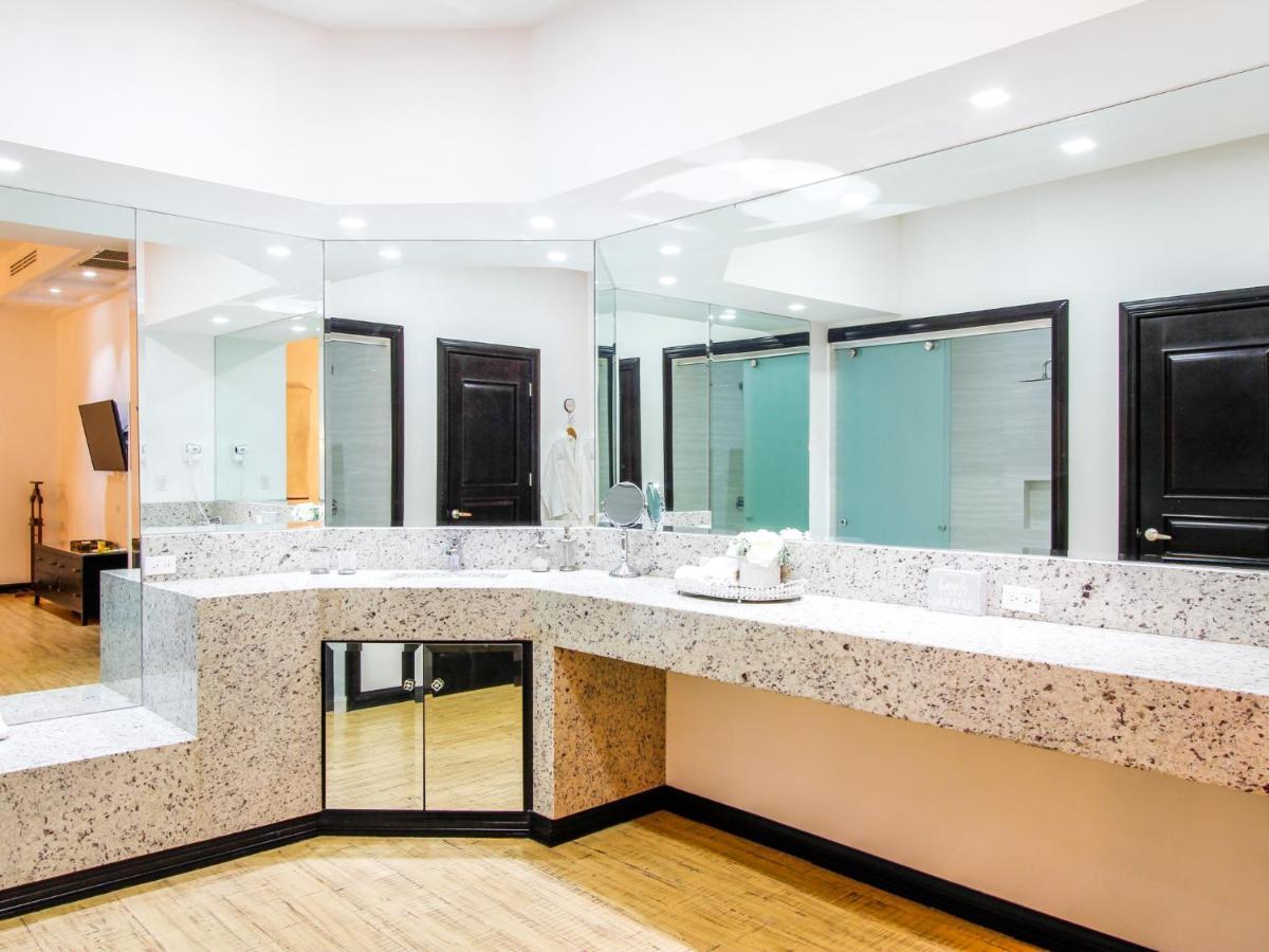 Hotel Boutique Villa Toscana Hermosillo Buitenkant foto